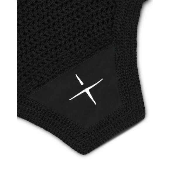 Trolle Projects - Knitted hut 