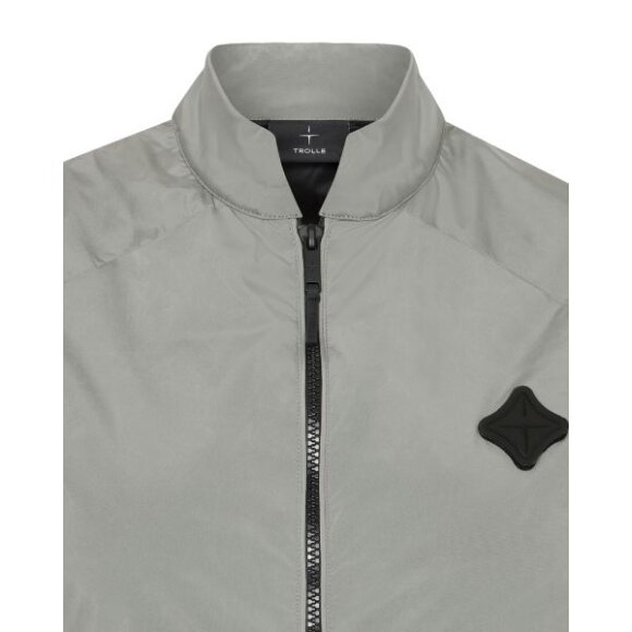 Trolle Projects - Graphene body warmer